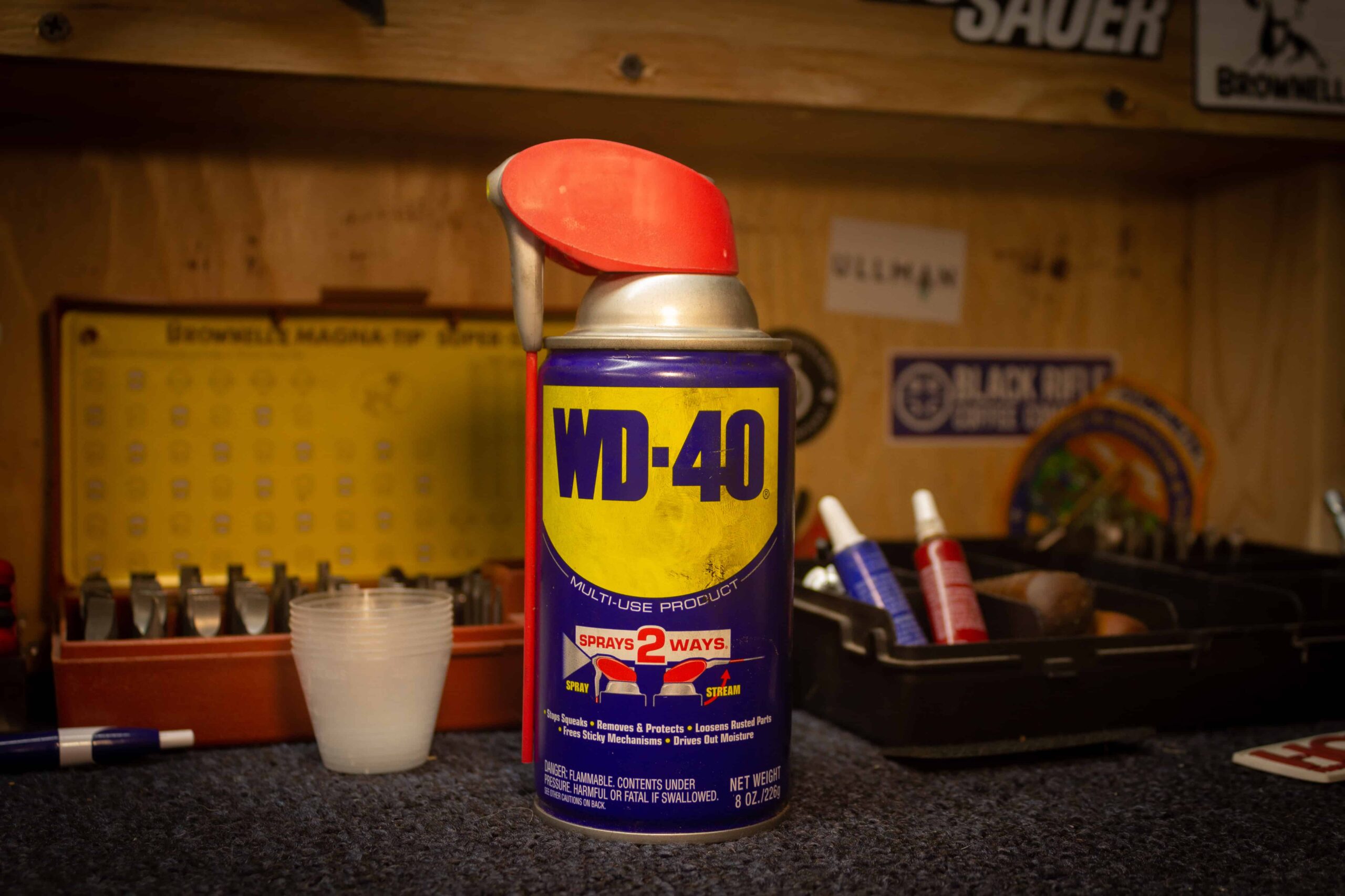 cleaning guns with wd40